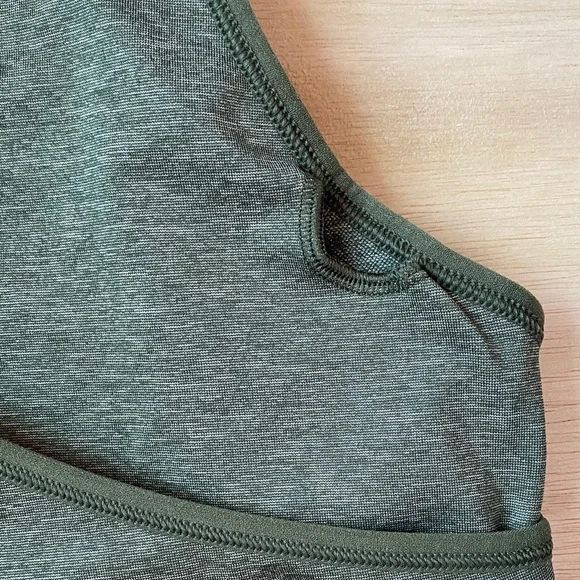 Gymshark Camo Sports Bra - Picture 9 of 12